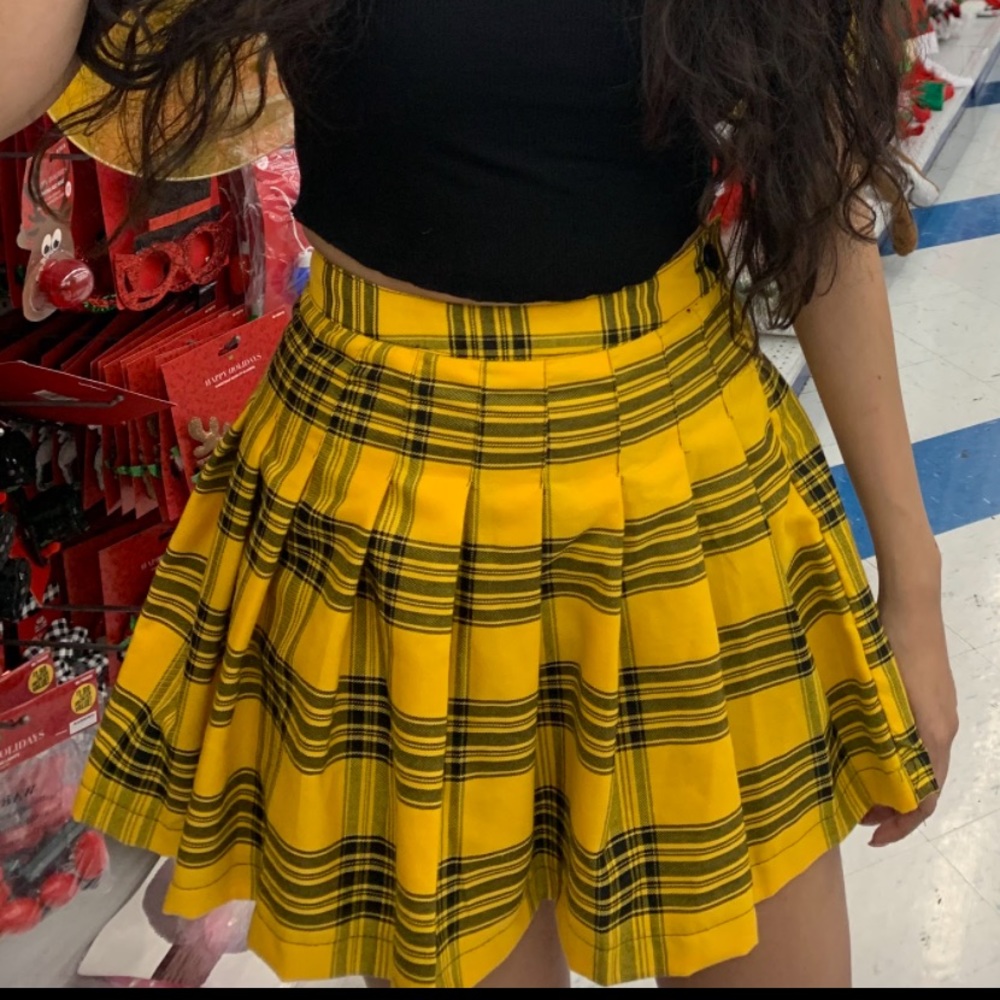 Cute clueless short skirt